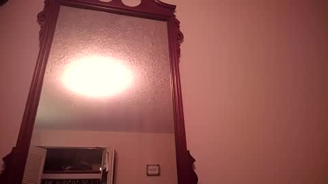 Snapshot of wribry83 chatting on 10.21.25 wribry83 online show from 10.21.25