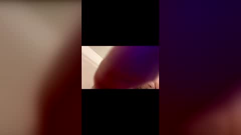 Snapshot of wtoddloomis10 chatting on 11.30.25 wtoddloomis10 online show from 11.30.25