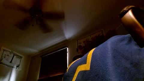 Snapshot of wvuguy1986 chatting on 12.01.25 wvuguy1986 online show from 12.01.25