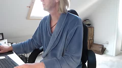 WyattEarp64 online show from 09.15.25