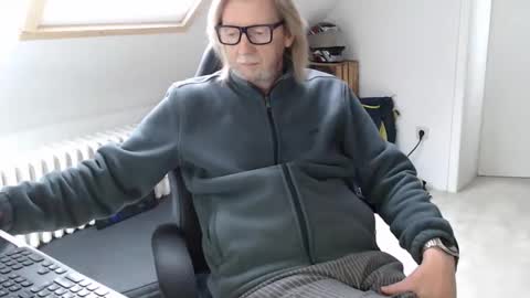 WyattEarp64 online show from 11.27.25