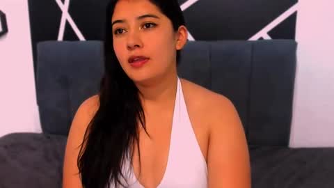 Snapshot of x_adeline_ chatting on 11.06.25 Adeline online show from 11.06.25