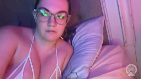 Snapshot of x_dreamgirl_x chatting on 09.27.25 Mariah online show from 09.27.25