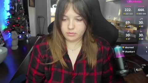 Snapshot of x_nirvana_x chatting on 01.05.25 LOVE NERDS ONLY online show from 01.05.25