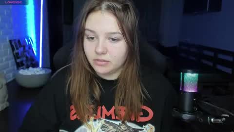 Snapshot of x_nirvana_x chatting on 02.24.25 LOVE NERDS ONLY online show from 02.24.25