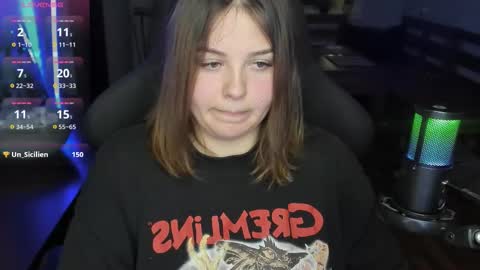 Snapshot of x_nirvana_x chatting on 09.27.25 LOVE NERDS ONLY online show from 09.27.25