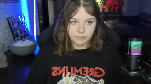 Snapshot of x_nirvana_x chatting on 10.07.25 LOVE NERDS ONLY online show from 10.07.25