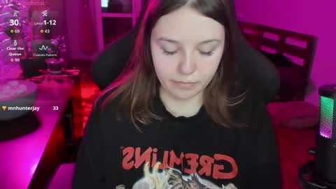 Snapshot of x_nirvana_x chatting on 12.14.25 LOVE NERDS ONLY online show from 12.14.25