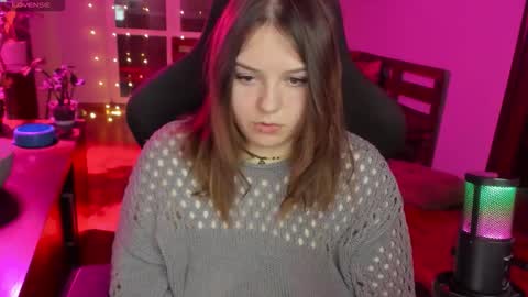 Snapshot of x_nirvana_x chatting on 02.10.26 LOVE NERDS ONLY online show from 02.10.26