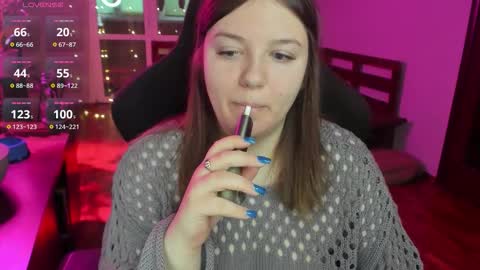 Snapshot of x_nirvana_x chatting on 02.18.26 LOVE NERDS ONLY online show from 02.18.26