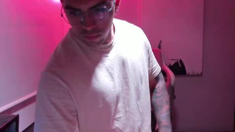 Snapshot of x_odixeo chatting on 12.03.25 Odixeo online show from 12.03.25