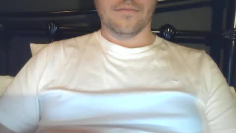 Snapshot of x_yes chatting on 11.12.25 x_yes online show from 11.12.25