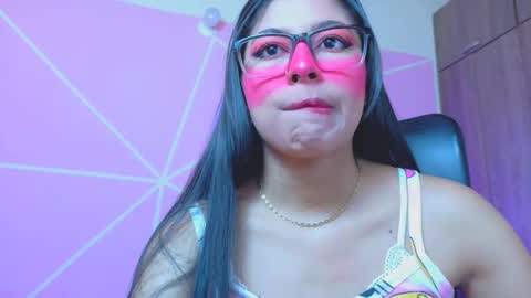 XALLYSONX online show from 04.15.26