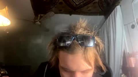 Snapshot of xander0zzz chatting on 02.17.26 xander0zzz online show from 02.17.26