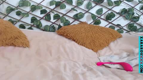 Snapshot of xararouxxx chatting on 03.08.25 S A R A 100K followers online show from 03.08.25