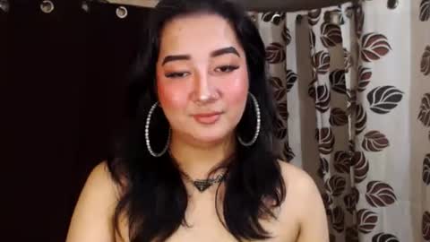 Snapshot of xasianempressx chatting on 01.05.25 Nira NOT INTO CHEAP GUYS online show from 01.05.25