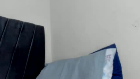Snapshot of xavier_days chatting on 12.18.24 sebas online show from 12.18.24