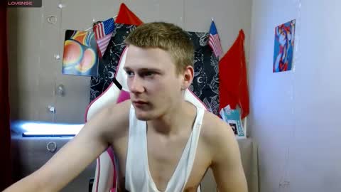 xavier_night81 online show from 11.14.25