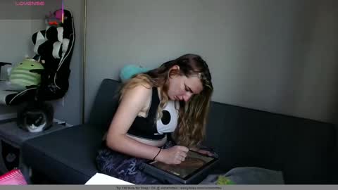 Snapshot of xcharlottexeuphoriax chatting on 10.08.25 charlotte euphoria online show from 10.08.25
