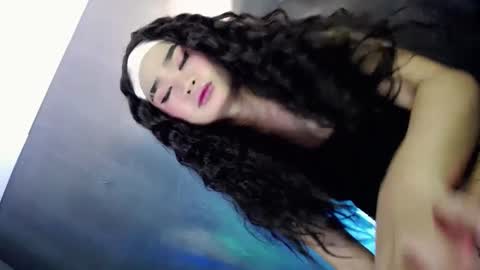 Snapshot of xchinita_kyanggx chatting on 12.21.24 kianna online show from 12.21.24