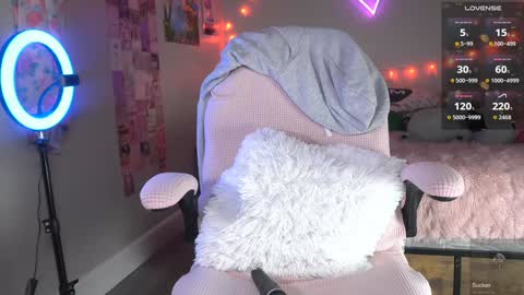 Snapshot of xclusivesecrets chatting on 03.04.26 spoil me here online show from 03.04.26