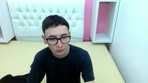xcoupleplayxx online show from 04.14.26