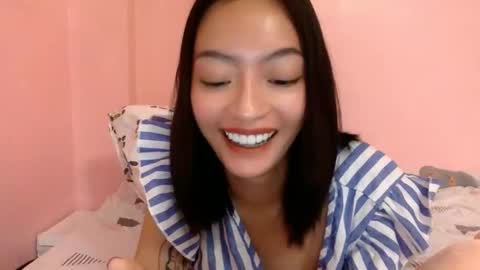 Snapshot of xcxccy19 chatting on 01.02.25 Sachi Cy online show from 01.02.25