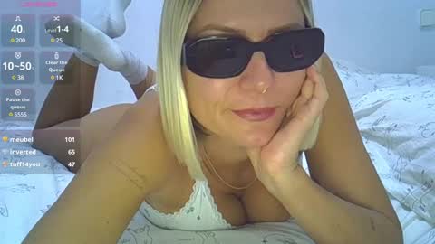 Daisy Hansen online show from 12.19.24