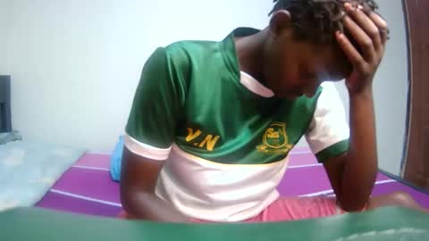 Snapshot of xeenah chatting on 12.14.25 xeenah online show from 12.14.25