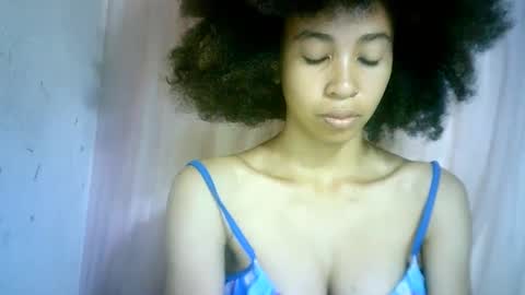 xenna610827 online show from 02.05.25