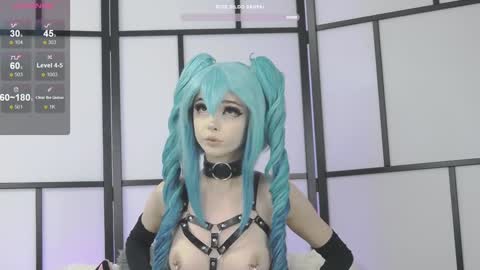 Snapshot of xenomy chatting on 01.15.25 xenomy online show from 01.15.25