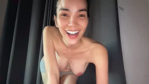 Snapshot of xforyoureyesonlyx chatting on 02.13.26 Anne online show from 02.13.26