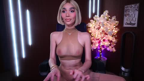 Snapshot of xforyoureyesonlyx chatting on 03.03.26 Anne online show from 03.03.26