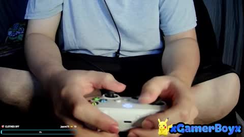 Snapshot of xgamerboyx chatting on 11.15.25 xgamerboyx online show from 11.15.25