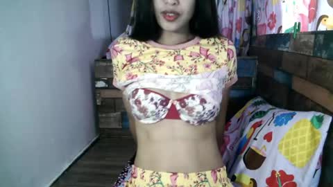 xgurlxlaloox online show from 04.14.26