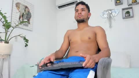 Snapshot of xhj_gambaru chatting on 04.07.26 Gambaru online show from 04.07.26