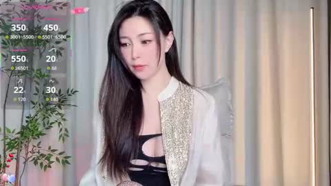 XI online show from 11.08.25