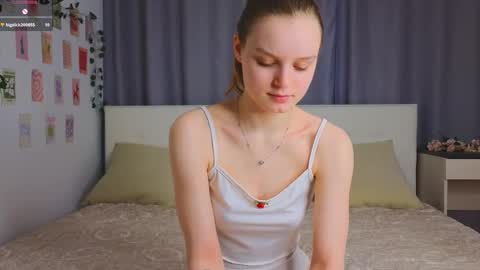 Luna and Lina online show from 12.05.25