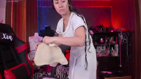 XiaQueen   I M online show from 05.19.26