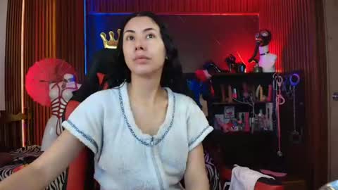 Snapshot of xiaqueen chatting on 06.20.26 XiaQueen I M online show from 06.20.26
