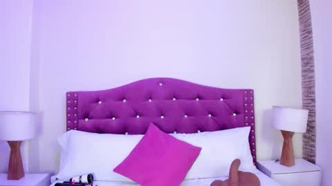 Xime  online show from 10.20.25