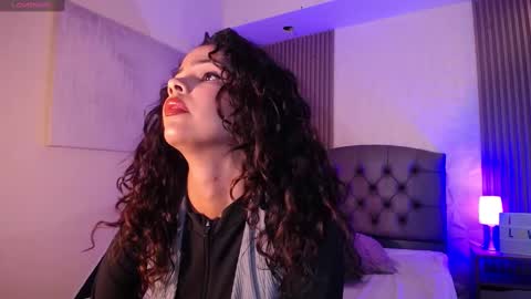 Mia Vega online show from 02.13.25