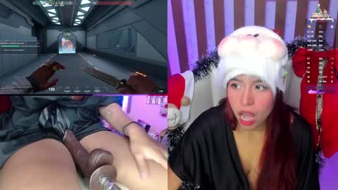 Snapshot of ximenareid chatting on 12.22.24 Ximena online show from 12.22.24