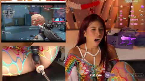 Snapshot of ximenareid chatting on 02.26.25 Ximena online show from 02.26.25