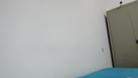 Snapshot of xineeddine chatting on 11.18.25 xineeddine online show from 11.18.25