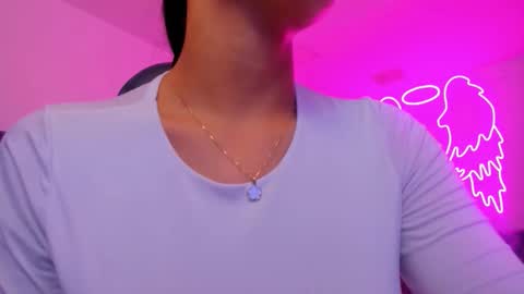 Snapshot of xiomara_cortes chatting on 11.27.25 xiomara_cortes online show from 11.27.25