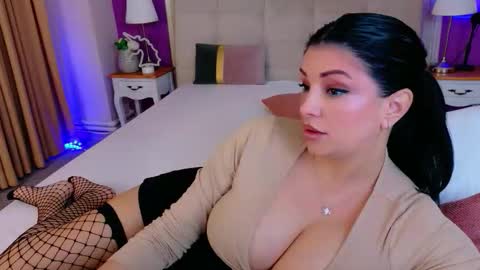 Kim online show from 02.13.26