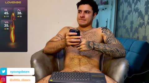 Snapshot of xlittle_xbearx chatting on 02.05.25 Kev online show from 02.05.25