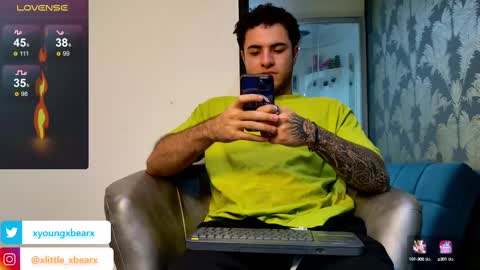 Snapshot of xlittle_xbearx chatting on 02.10.25 Kev online show from 02.10.25