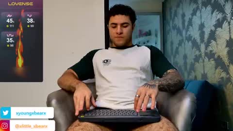 Snapshot of xlittle_xbearx chatting on 03.09.25 Kev online show from 03.09.25